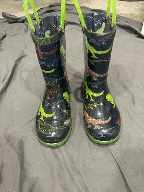 Western Chief Navy Dinosaur Rain Boots with Neon Green Handles